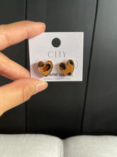 Load image into Gallery viewer, Animal Print Heart Earrings