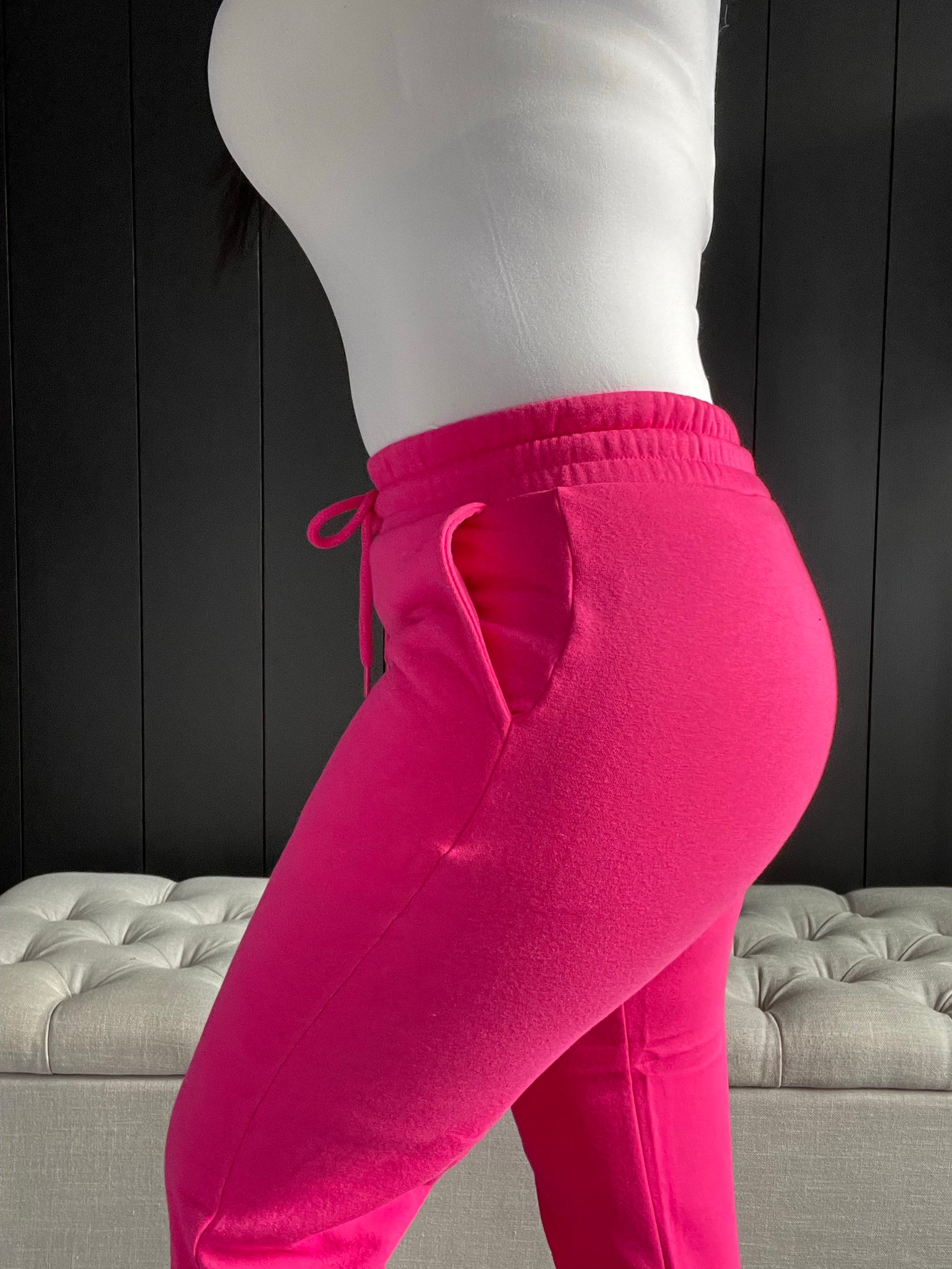 Amour Hot Pink Sweatpants – Miss Jeannettes Boutique