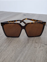 Load image into Gallery viewer, Oversized Rectangular Sunglasses